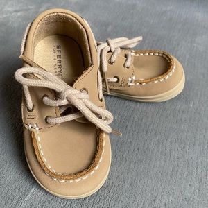 Sperry’s Toddler size 4